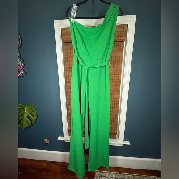 Green One-Shoulder Jumpsuit - Picture 2 of 5